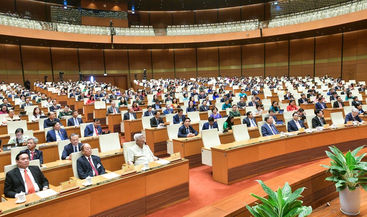 Quốc hội thống nhất các nội dung về cải cách tiền lương, điều chỉnh lương hưu từ 1/7/2024- Ảnh 3. Quốc hội thống nhất các nội dung về cải cách tiền lương, điều chỉnh lương hưu từ 1/7/2024- Ảnh 3.
