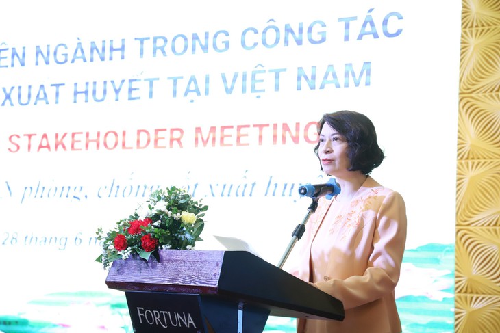 Mỗi năm tại Việt Nam có khoảng 100.000 trường hợp nhập viện, gần 100 ca tử vong do sốt xuất huyết- Ảnh 1. Mỗi năm tại Việt Nam có khoảng 100.000 trường hợp nhập viện, gần 100 ca tử vong do sốt xuất huyết- Ảnh 1.