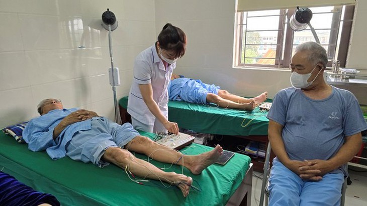 Bệnh viện Nội tiết Nghệ An điều trị hiệu quả đau thắt lưng trên bệnh nhân đái tháo đường- Ảnh 1. Bệnh viện Nội tiết Nghệ An điều trị hiệu quả đau thắt lưng trên bệnh nhân đái tháo đường- Ảnh 1.