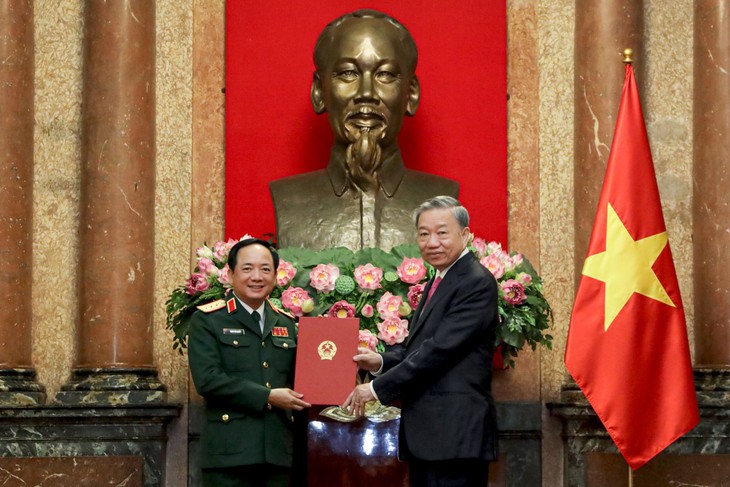 Thượng tướng Trịnh Văn Quyết giữ chức Chủ nhiệm Tổng cục Chính trị Quân đội nhân dân Việt Nam- Ảnh 1. Thượng tướng Trịnh Văn Quyết giữ chức Chủ nhiệm Tổng cục Chính trị Quân đội nhân dân Việt Nam- Ảnh 1.
