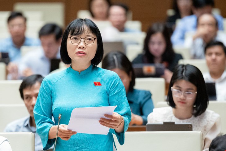 ĐBQH kỳ vọng các bộ trưởng, trưởng ngành trả lời đúng và trúng các vấn đề chất vấn- Ảnh 4. ĐBQH kỳ vọng các bộ trưởng, trưởng ngành trả lời đúng và trúng các vấn đề chất vấn- Ảnh 4.