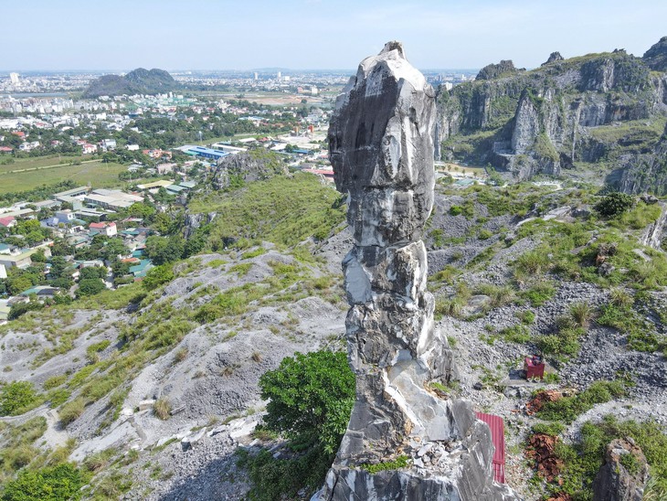 Chống sét cho di tích quốc gia Hòn Vọng Phu- Ảnh 1. Chống sét cho di tích quốc gia Hòn Vọng Phu- Ảnh 1.