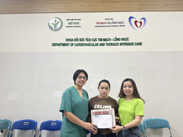 ‘Xin cảm ơn sự giúp đỡ của mọi người để chồng tôi được như hôm nay!”- Ảnh 1. ‘Xin cảm ơn sự giúp đỡ của mọi người để chồng tôi được như hôm nay!”- Ảnh 1.