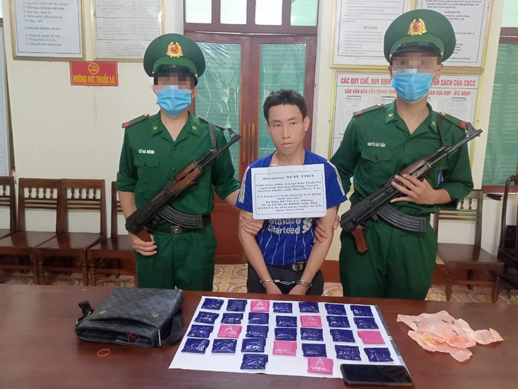Đối tượng Vả Xênh Thò tại đồn Biên phòng Mỹ Lý.