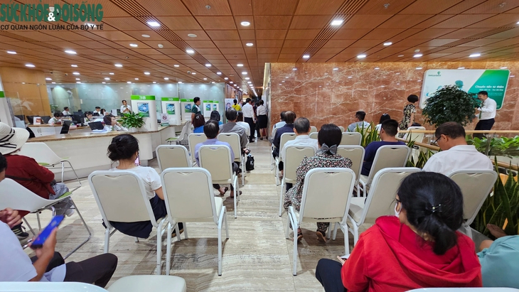 NHNN khuyến cáo giá vàng vẫn có thể giảm tiếp- Ảnh 4. NHNN khuyến cáo giá vàng vẫn có thể giảm tiếp- Ảnh 4.