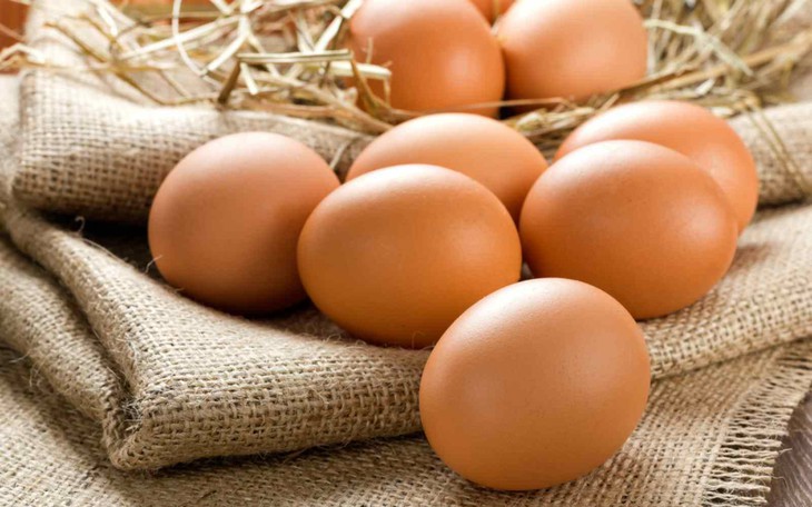 Người mỡ máu cao có nên kiêng ăn trứng?