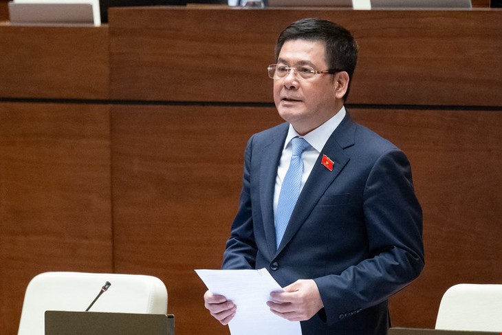 'Nếu Bộ Y tế khẳng định thuốc lá thế hệ mới có hại sức khỏe đến mức phải cấm thì Bộ Công thương ủng hộ'- Ảnh 2.