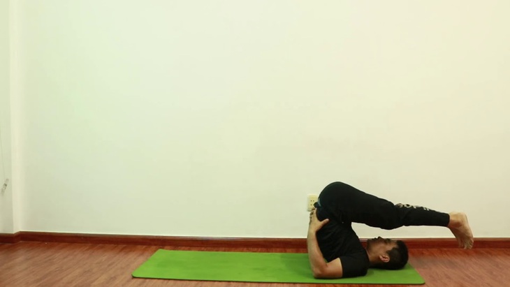 4 tư thế yoga giúp cơ thể giải độc- Ảnh 4.