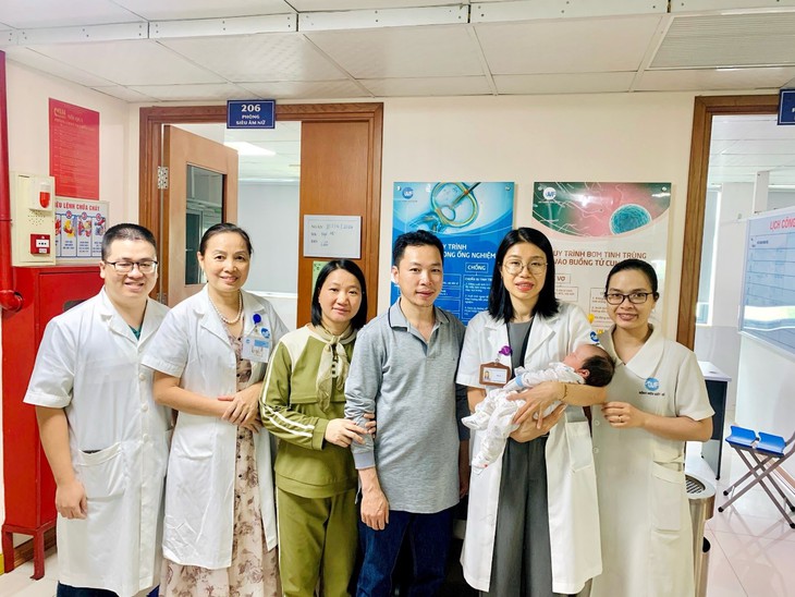 IVF Việt - Bỉ: Nơi chắp cánh hy vọng cho các cặp vợ chồng hiếm muộn- Ảnh 4. IVF Việt - Bỉ: Nơi chắp cánh hy vọng cho các cặp vợ chồng hiếm muộn- Ảnh 4.