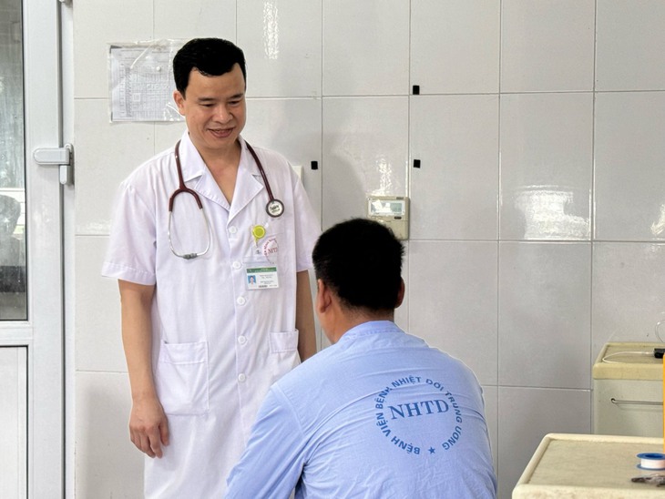 Tế bào gan bị hủy hoại vì sai lầm rất nhiều bệnh nhân viêm gan B mắc phải- Ảnh 1. Tế bào gan bị hủy hoại vì sai lầm rất nhiều bệnh nhân viêm gan B mắc phải- Ảnh 1.