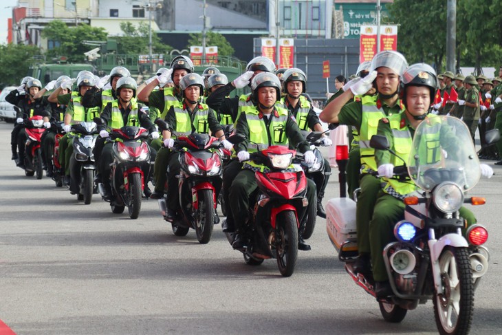 Chủ tịch nước Tô Lâm: 'Lực lượng tham gia bảo vệ ANTT ở cơ sở là cánh tay nối dài của Công an Nhân dân'- Ảnh 4. Chủ tịch nước Tô Lâm: 'Lực lượng tham gia bảo vệ ANTT ở cơ sở là cánh tay nối dài của Công an Nhân dân'- Ảnh 4.