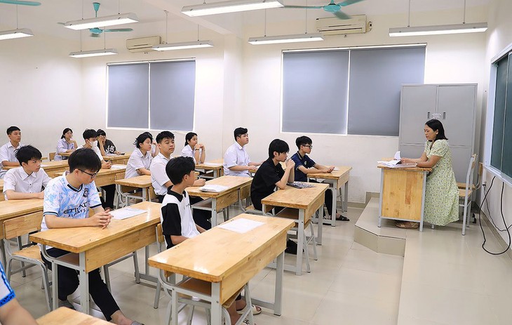 Hà Nội hoãn lịch duyệt điểm chuẩn bổ sung tuyển sinh lớp 10- Ảnh 1. Hà Nội hoãn lịch duyệt điểm chuẩn bổ sung tuyển sinh lớp 10- Ảnh 1.