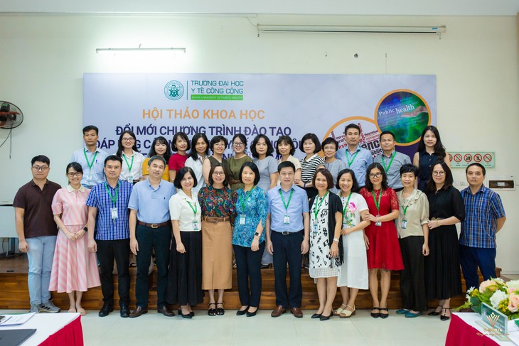 Đổi mới chương trình đào tạo đáp ứng các năng lực y tế công cộng thiết yếu trong tình hình mới- Ảnh 5. Đổi mới chương trình đào tạo đáp ứng các năng lực y tế công cộng thiết yếu trong tình hình mới- Ảnh 5.