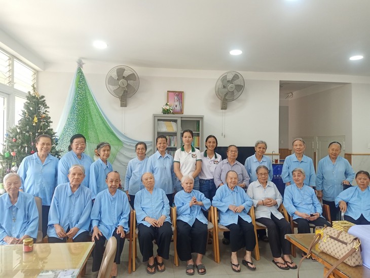 'Câu lạc bộ chủ động chăm sóc sức khỏe' vì một Việt Nam khỏe mạnh- Ảnh 3. 'Câu lạc bộ chủ động chăm sóc sức khỏe' vì một Việt Nam khỏe mạnh- Ảnh 3.