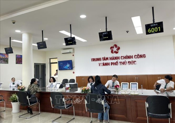 Thí điểm phân cấp quản lý nhà nước 8 lĩnh vực cho chính quyền TP Hồ Chí Minh- Ảnh 1. Thí điểm phân cấp quản lý nhà nước 8 lĩnh vực cho chính quyền TP Hồ Chí Minh- Ảnh 1.
