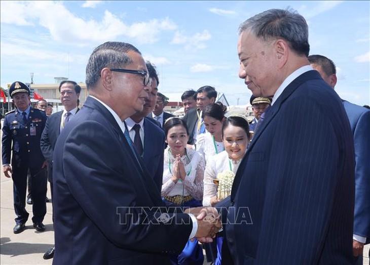 Chủ tịch nước Tô Lâm bắt đầu thăm cấp Nhà nước Vương quốc Campuchia- Ảnh 2. Chủ tịch nước Tô Lâm bắt đầu thăm cấp Nhà nước Vương quốc Campuchia- Ảnh 2.