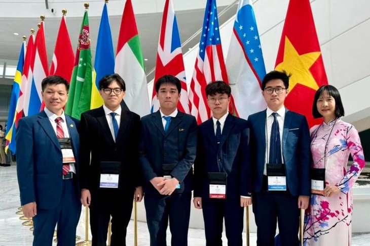 Việt Nam giành 3 Huy chương Vàng và 1 Huy chương Bạc Olympic Sinh học quốc tế 2024- Ảnh 1. Việt Nam giành 3 Huy chương Vàng và 1 Huy chương Bạc Olympic Sinh học quốc tế 2024- Ảnh 1.