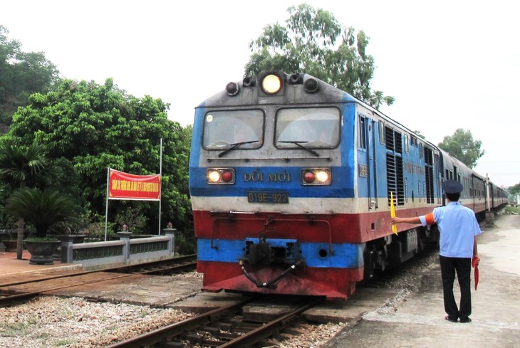 Xảy ra nhiều vụ tai nạn khi dồn dịch tàu hỏa do lỗi chủ quan- Ảnh 2. Xảy ra nhiều vụ tai nạn khi dồn dịch tàu hỏa do lỗi chủ quan- Ảnh 2.