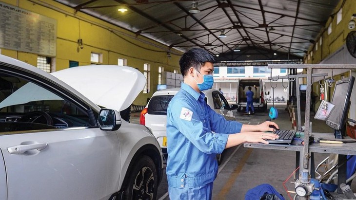 Hàng trăm nghìn lượt phương tiện 'trượt' đăng kiểm nửa đầu năm 2024- Ảnh 2. Hàng trăm nghìn lượt phương tiện 'trượt' đăng kiểm nửa đầu năm 2024- Ảnh 2.
