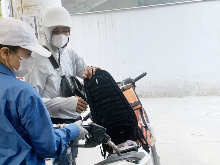 Giá xăng có thể giảm lần thứ 2 liên tiếp vào ngày mai- Ảnh 2.