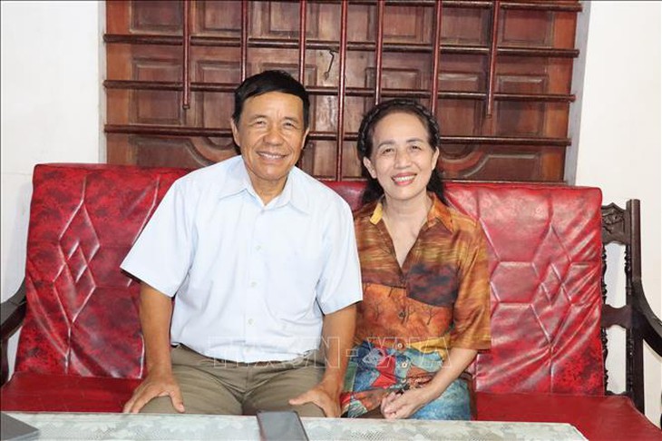 Vợ chồng nghệ nhân trọn đời nuôi dưỡng ngọn lửa, tình yêu với dân ca ví, giặm- Ảnh 1. Vợ chồng nghệ nhân trọn đời nuôi dưỡng ngọn lửa, tình yêu với dân ca ví, giặm- Ảnh 1.