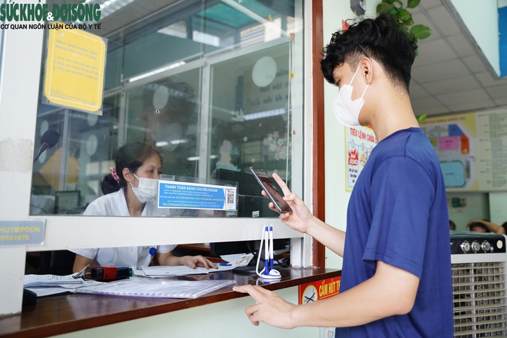 Rút ngắn thời gian chờ đợi khám bệnh nhờ công nghệ- Ảnh 9. Rút ngắn thời gian chờ đợi khám bệnh nhờ công nghệ- Ảnh 9.