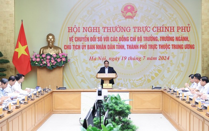 Thủ tướng: Chuyển đổi số đã trở thành xu thế bắt buộc, không thể đảo ngược