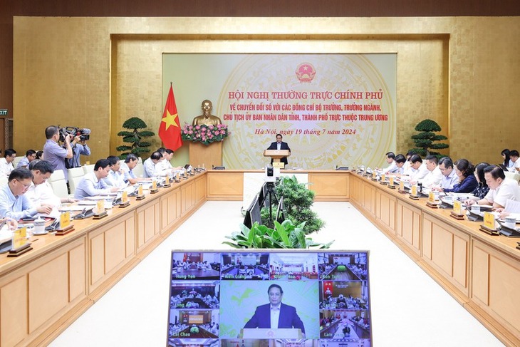 Khẩn trương áp dụng hóa đơn điện tử đối với bán hàng trực tuyến và livestream- Ảnh 3. Khẩn trương áp dụng hóa đơn điện tử đối với bán hàng trực tuyến và livestream- Ảnh 3.