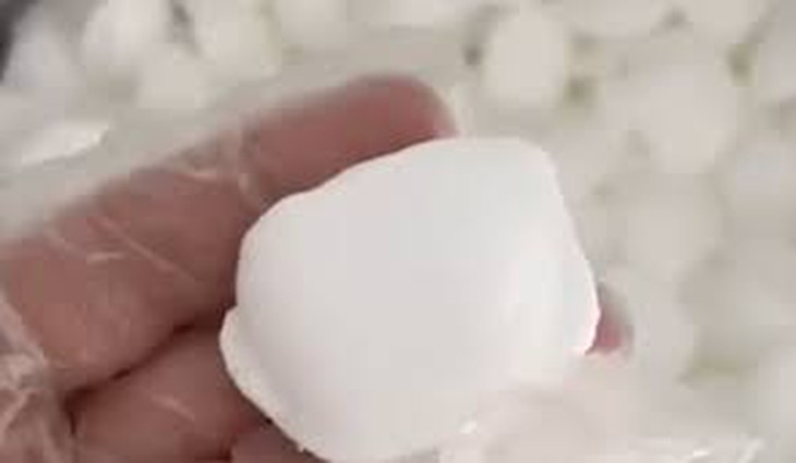 Ngay khi nhận thấy nạn nhân có triệu chứng nhiễm độc xyanua cần nhanh chóng xử lý, sơ cứu và liên hệ y tế kịp thời, tránh trường hợp xấu nhất có thể xảy ra. Ảnh minh hoạ