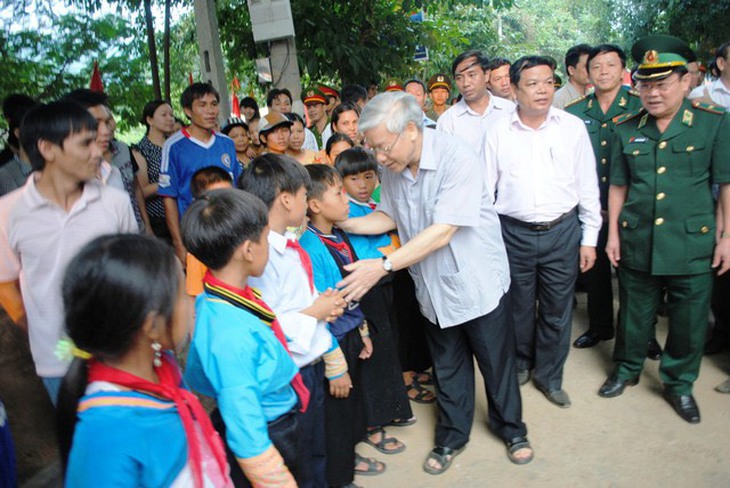 Xúc động hình ảnh Tổng Bí thư Nguyễn Phú Trọng với nhân dân huyện biên giới xa xôi của Thanh Hóa- Ảnh 3. Xúc động hình ảnh Tổng Bí thư Nguyễn Phú Trọng với nhân dân huyện biên giới xa xôi của Thanh Hóa- Ảnh 3.