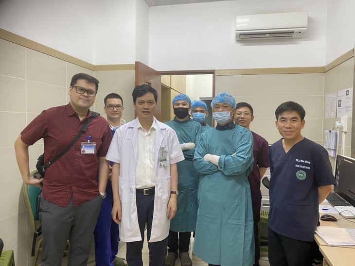 Bác sĩ nước ngoài đến BV Bạch Mai học chẩn đoán hình ảnh, can thiệp thần kinh- Ảnh 1. Bác sĩ nước ngoài đến BV Bạch Mai học chẩn đoán hình ảnh, can thiệp thần kinh- Ảnh 1.