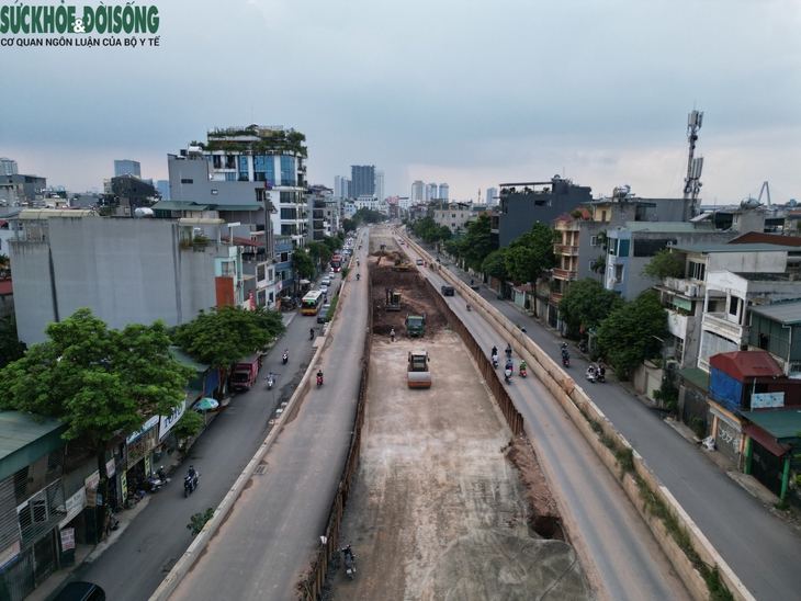 Cận cảnh đường Âu Cơ trước thời điểm thông xe- Ảnh 6.