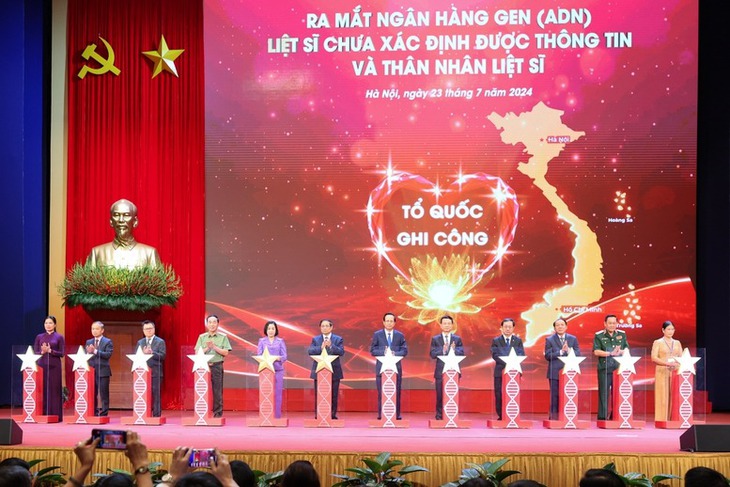 Thủ tướng kêu gọi mọi người luôn ghi nhớ, tri ân người có công với cách mạng như lời của Tổng Bí thư- Ảnh 8. Thủ tướng kêu gọi mọi người luôn ghi nhớ, tri ân người có công với cách mạng như lời của Tổng Bí thư- Ảnh 8.