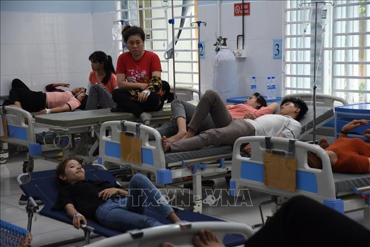 63 công nhân nhập viện nghi ngộ độc sau bữa cơm trưa- Ảnh 1. 63 công nhân nhập viện nghi ngộ độc sau bữa cơm trưa- Ảnh 1.