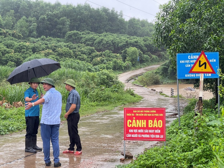 Mưa lớn làm sạt lở đất, chia cắt giao thông nhiều nơi ở Bắc Giang- Ảnh 5.