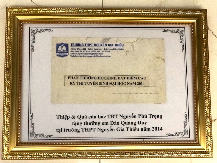 Khoảnh khắc khó quên của bác sĩ trẻ được Tổng Bí thư Nguyễn Phú Trọng tặng học bổng- Ảnh 2.