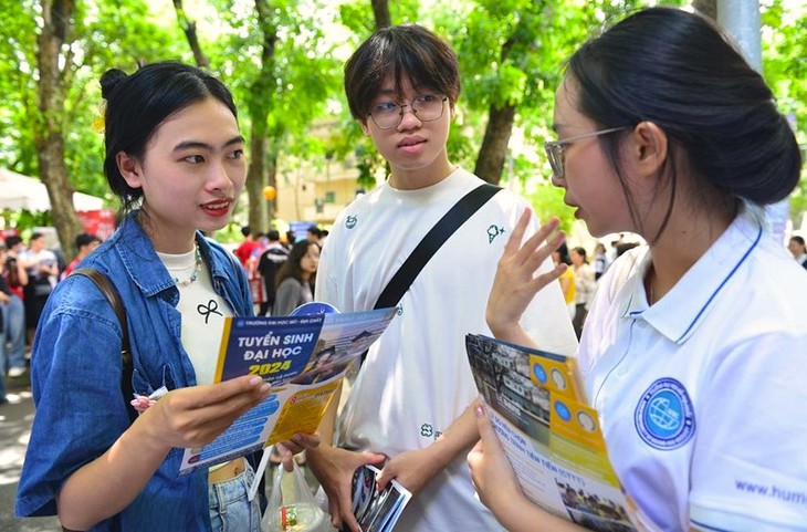 Những lưu ý với thí sinh xét tuyển nhóm ngành Sức khỏe- Ảnh 1.