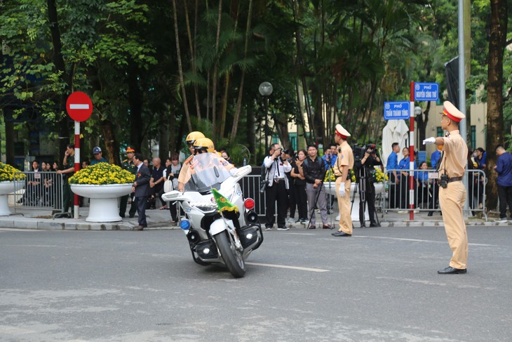 Ngày đầu tổ chức Quốc tang, giao thông Hà Nội thuận lợi- Ảnh 5.