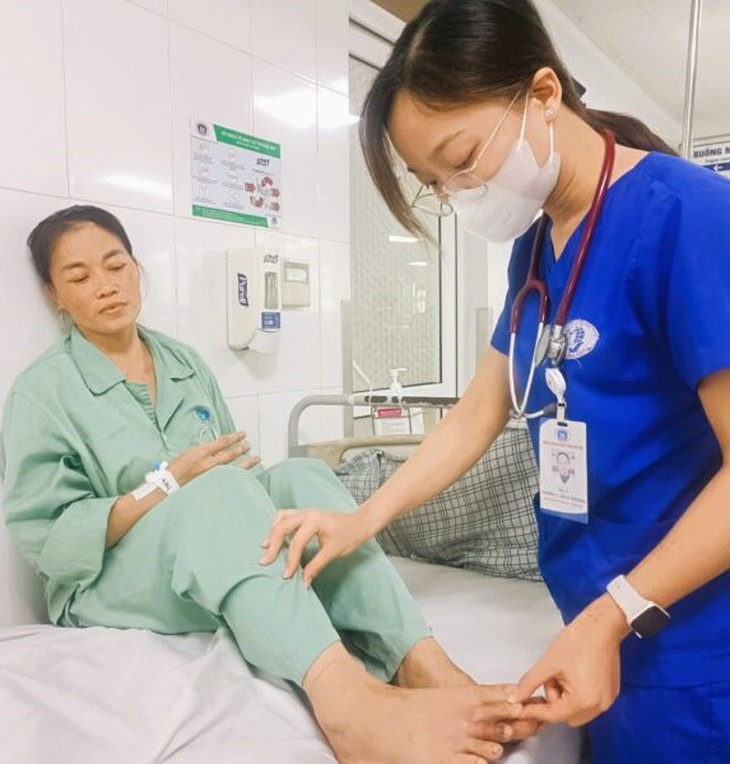 Dùng 10 lọ huyết thanh cứu người phụ nữ bị rắn độc cắn- Ảnh 1. Dùng 10 lọ huyết thanh cứu người phụ nữ bị rắn độc cắn- Ảnh 1.