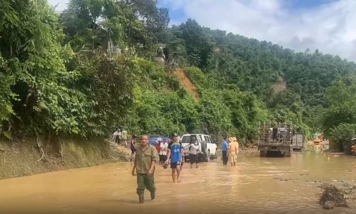 Lũ quét ở Điện Biên xảy ra trong đêm khiến 4 người thương vong, 3 người mất tích- Ảnh 3. Lũ quét ở Điện Biên xảy ra trong đêm khiến 4 người thương vong, 3 người mất tích- Ảnh 3.