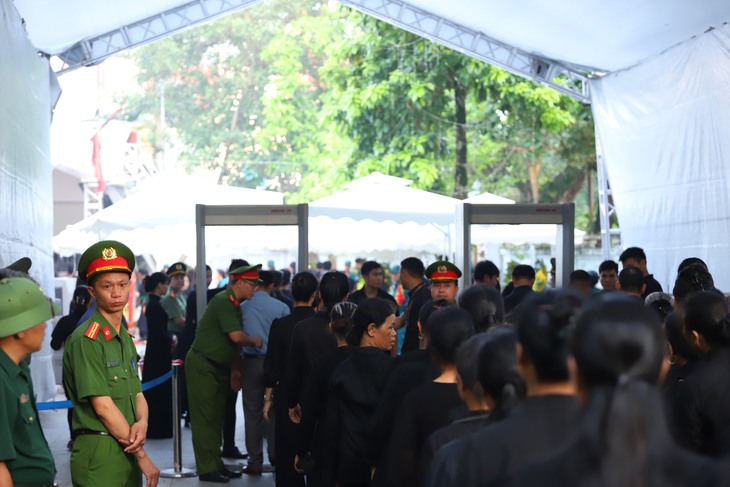 Lễ viếng Tổng Bí thư Nguyễn Phú Trọng tại quê nhà Đông Anh đảm bảo an ninh, an toàn- Ảnh 3. Lễ viếng Tổng Bí thư Nguyễn Phú Trọng tại quê nhà Đông Anh đảm bảo an ninh, an toàn- Ảnh 3.