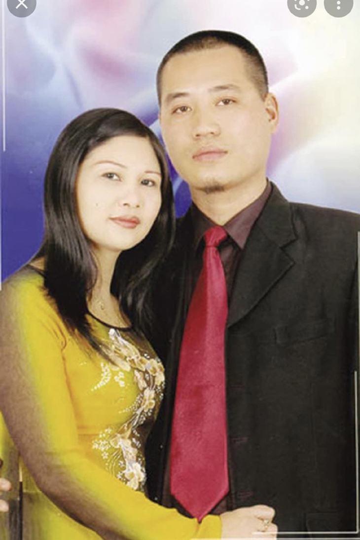 Hôn nhân đời thực bên chồng kém 7 tuổi của nữ NSND chèo nổi tiếng miền Bắc- Ảnh 6. Hôn nhân đời thực bên chồng kém 7 tuổi của nữ NSND chèo nổi tiếng miền Bắc- Ảnh 6.
