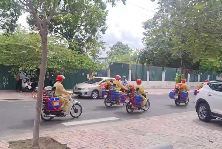 Ấn tượng mô hình chữa cháy lưu động bằng xe 2 bánh tại Nha Trang- Ảnh 1. Ấn tượng mô hình chữa cháy lưu động bằng xe 2 bánh tại Nha Trang- Ảnh 1.