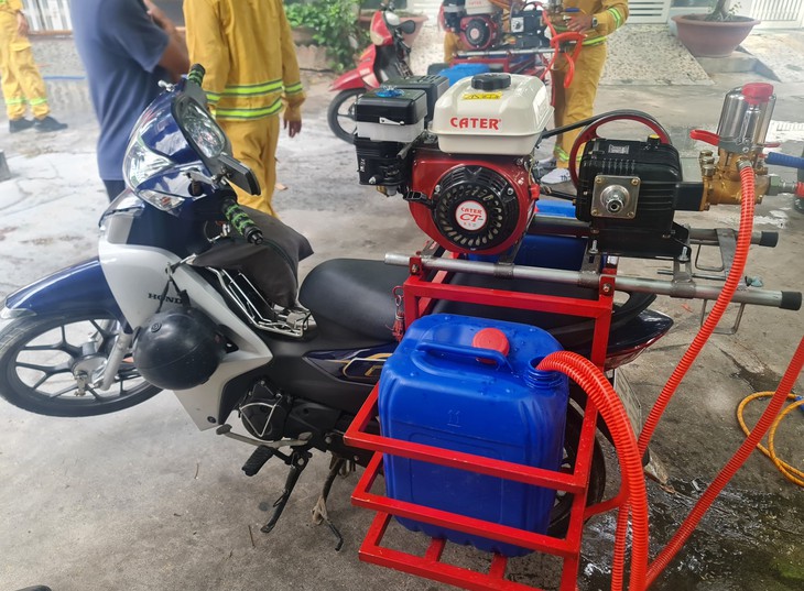 Ấn tượng mô hình chữa cháy lưu động bằng xe 2 bánh tại Nha Trang- Ảnh 2. Ấn tượng mô hình chữa cháy lưu động bằng xe 2 bánh tại Nha Trang- Ảnh 2.