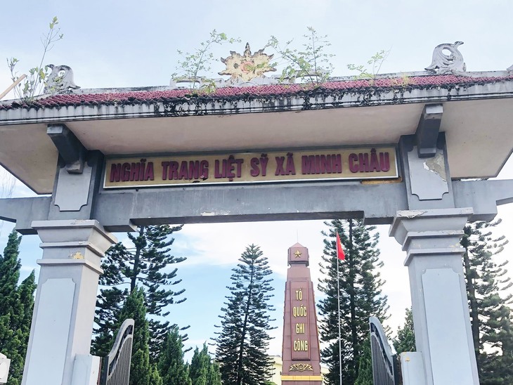 Chiều tháng Bảy thoảng mùi khói hương…- Ảnh 4.