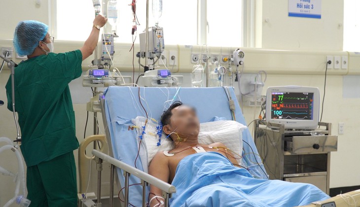 1 tuần thực hiện 5 ca phẫu thuật tim hở- Ảnh 1. 1 tuần thực hiện 5 ca phẫu thuật tim hở- Ảnh 1.