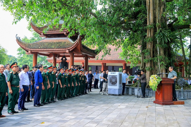 Thủ tướng: Quan tâm, chăm lo và có nhiều chính sách với người có công là nhiệm vụ quan trọng, thường xuyên- Ảnh 4. Thủ tướng: Quan tâm, chăm lo và có nhiều chính sách với người có công là nhiệm vụ quan trọng, thường xuyên- Ảnh 4.