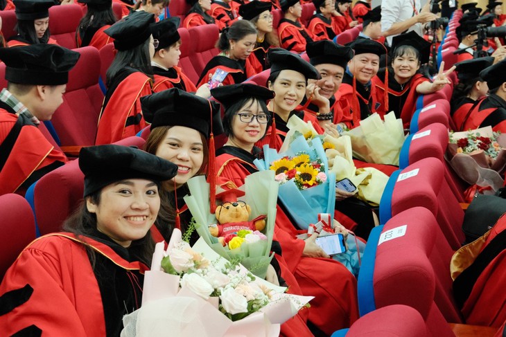 Trường tư thục Trường tư thục