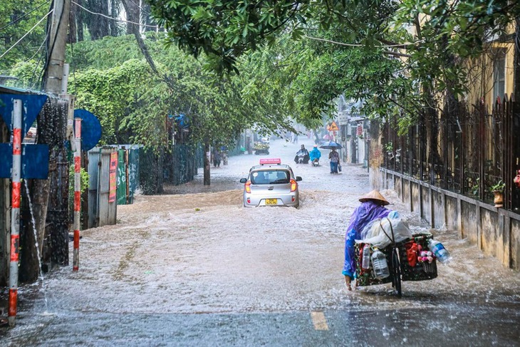 Miền Bắc bước vào cao điểm mưa lớn, 15 tỉnh nguy cơ cao lũ quét- Ảnh 2. Miền Bắc bước vào cao điểm mưa lớn, 15 tỉnh nguy cơ cao lũ quét- Ảnh 2.
