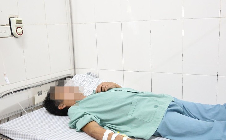 Sau 10 ngày ăn lòng lợn người đàn ông ở Phú Thọ phải đi cấp cứu vì viêm màng não- Ảnh 1.